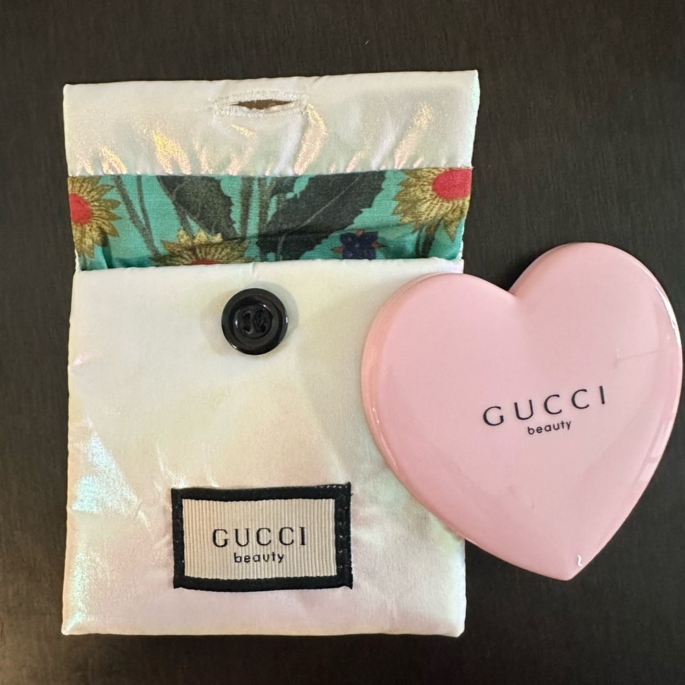 Gucci Beauty Pink Heart Mirror with Button Close Soft Cover - NEW